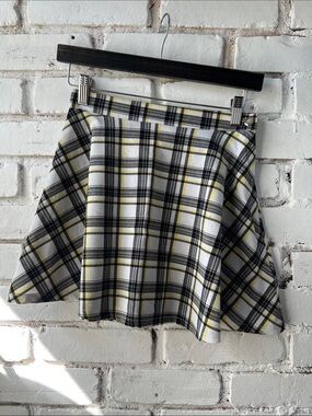 American Apparel White Plaid Skater Skirt with Black & Yellow Stripes